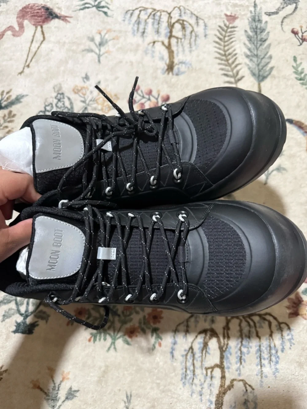 Moon Boots Luna Trek Mid Nylon Black Boots Size 9.5 NWB MSRP $360
